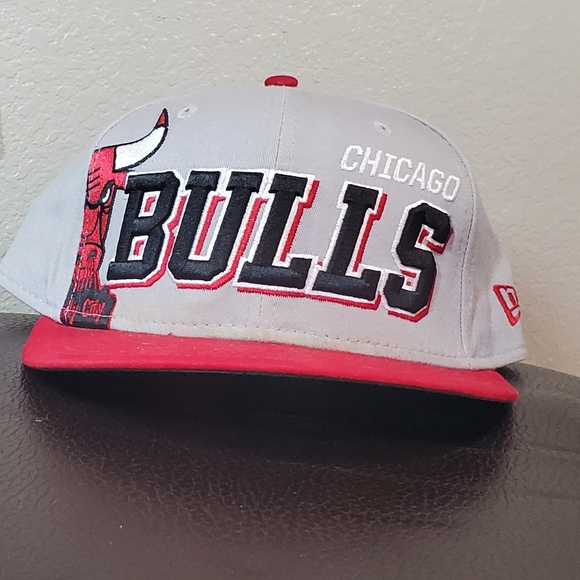 Chicago Bulls New Era Snap back Quality Embroidered Cap - Picture 2 of 12
